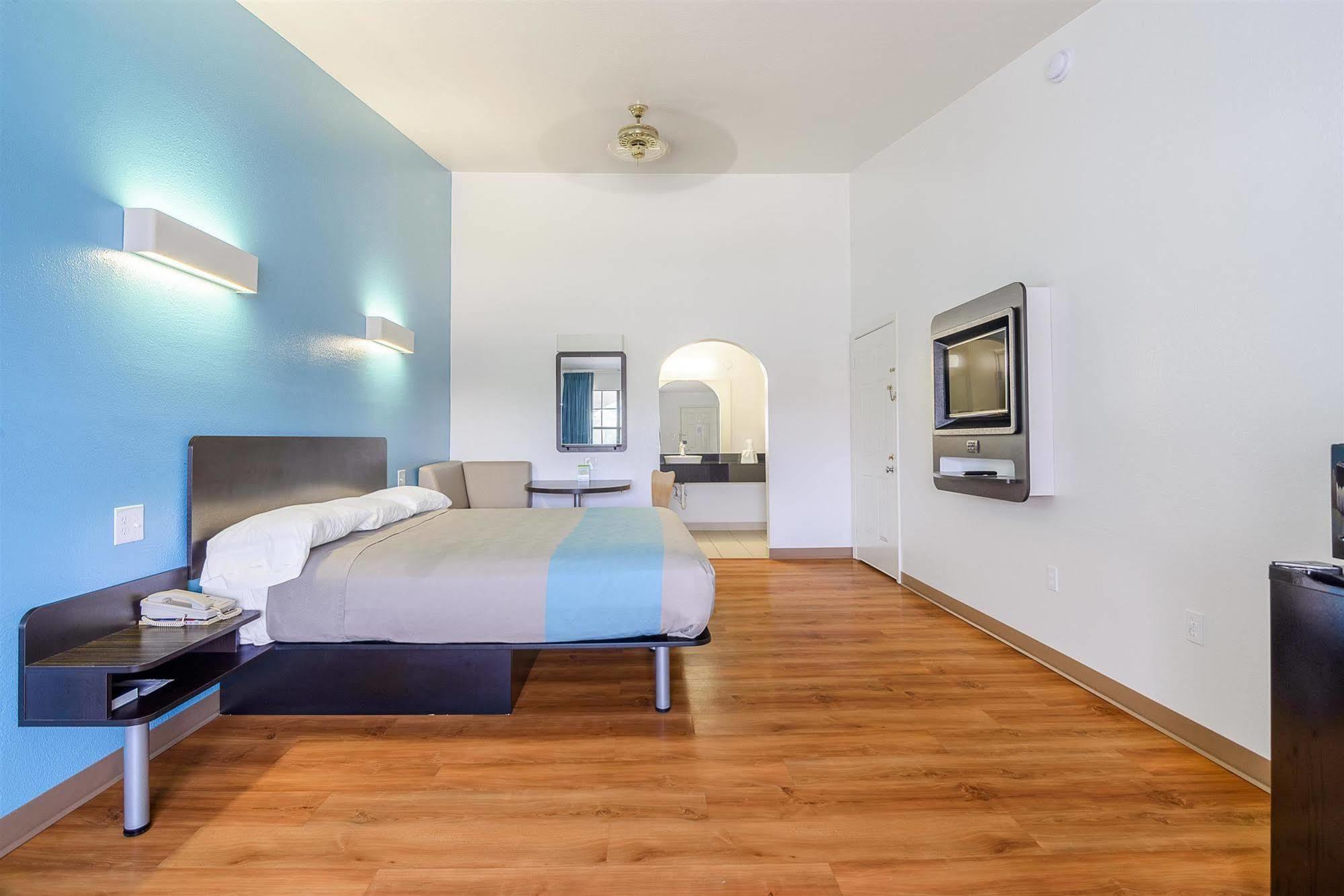 Motel 6-Canton, Tx Екстер'єр фото