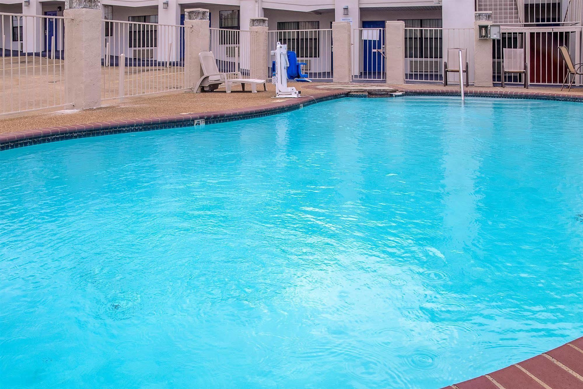 Motel 6-Canton, Tx Екстер'єр фото